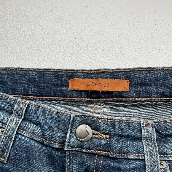 Women’s Joe’s jeans size 25 slouched slim fit - Picture 3 of 5